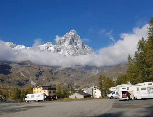 PARCHEGGIO CAMPER VALTOURNENCHE