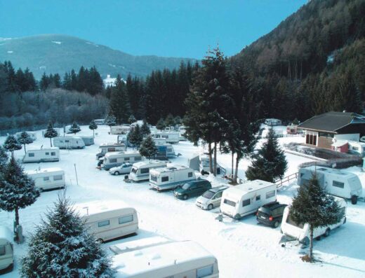 CAMPEGGIO CORONES