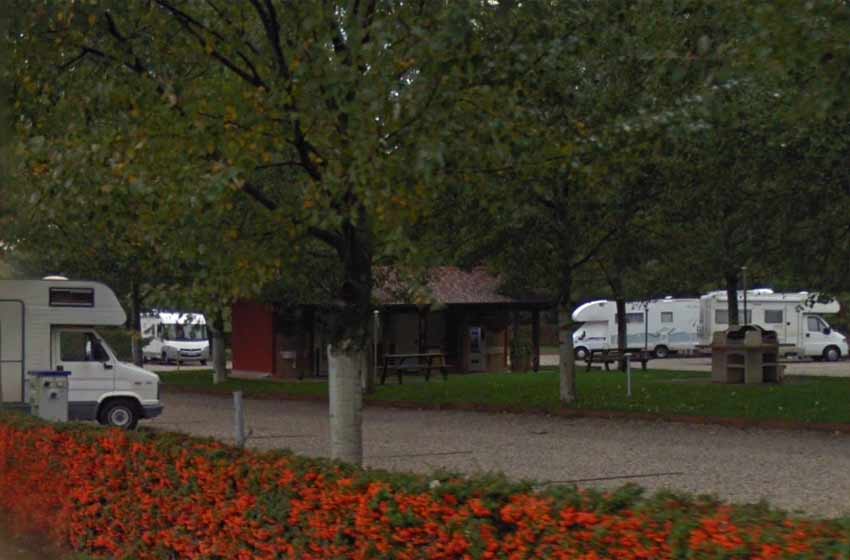 Area sosta camper - parking visconteo
