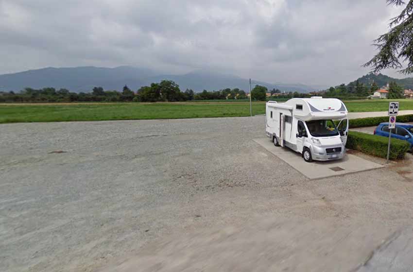 Area sosta camper cimitero caraglio