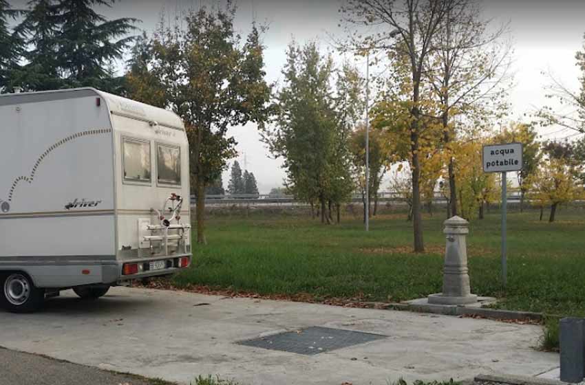 Area sosta camper varzi - casteggio