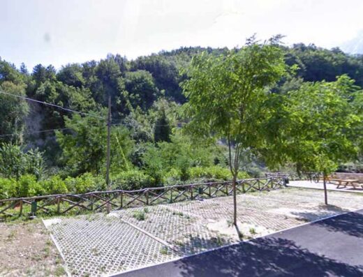 AREA SOSTA CAMPER CASTELLI