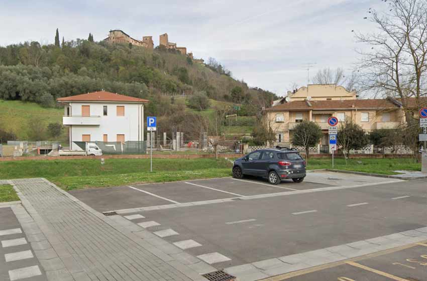Area sosta camper certaldo