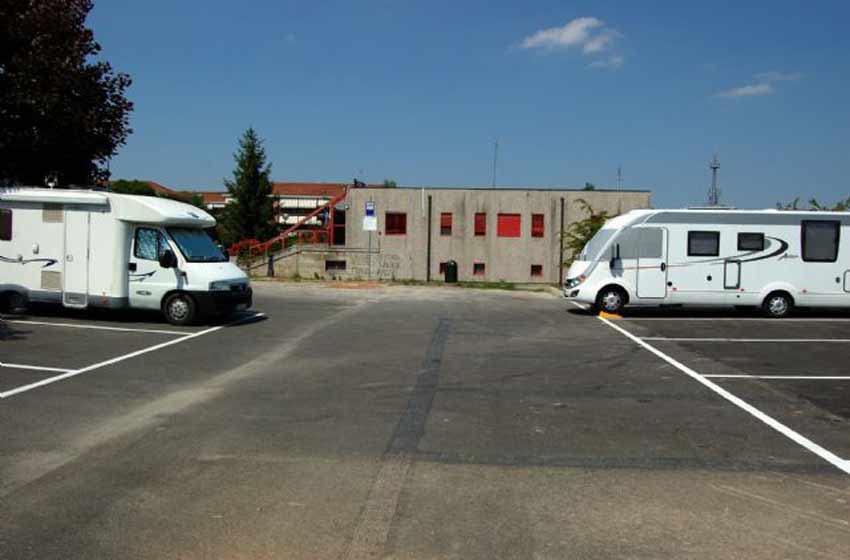 Area sosta camper - chieri