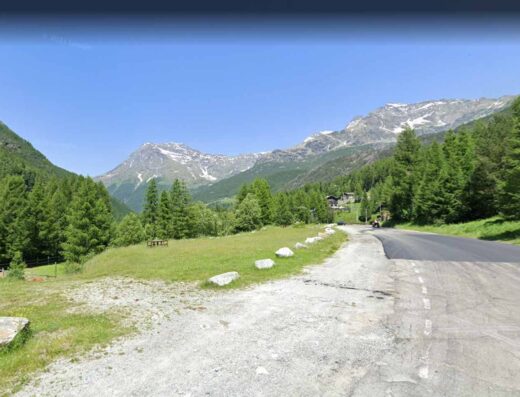 PUNTO SOSTA CHIESA IN VALMALENCO