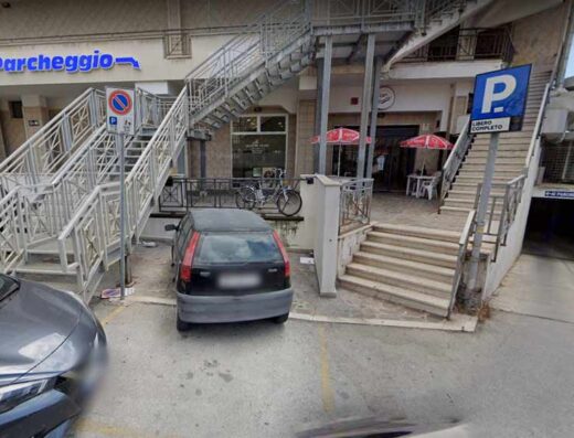 PARCHEGGIO FELTRINELLI CIVITAVECCHIA