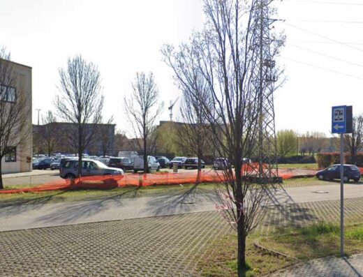 AREA SOSTA CAMPER CREMA