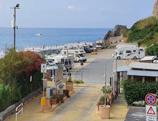 AREA SOSTA CAMPER CAPRAZOPPA