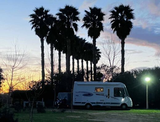 CAMPING FLINTSTONES PARK