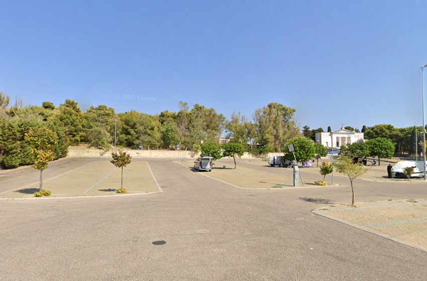 Parcheggio cimitero gallipoli