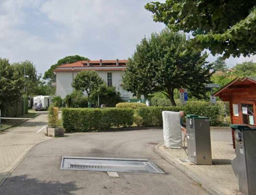 AREA SOSTA CAMPER GAVIRATE