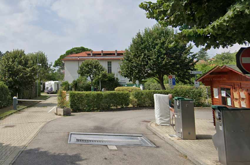 Area sosta camper - gavirate