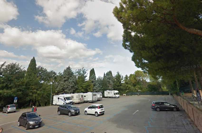 Area sosta camper gradara