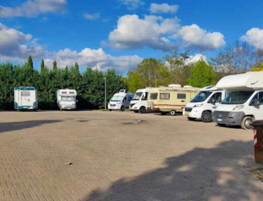 AREA SOSTA CAMPER DI GREVE