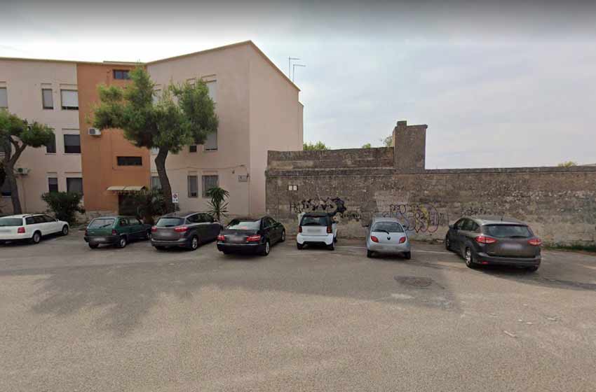 Parcheggio largo dell'accoglienza - grottaglie