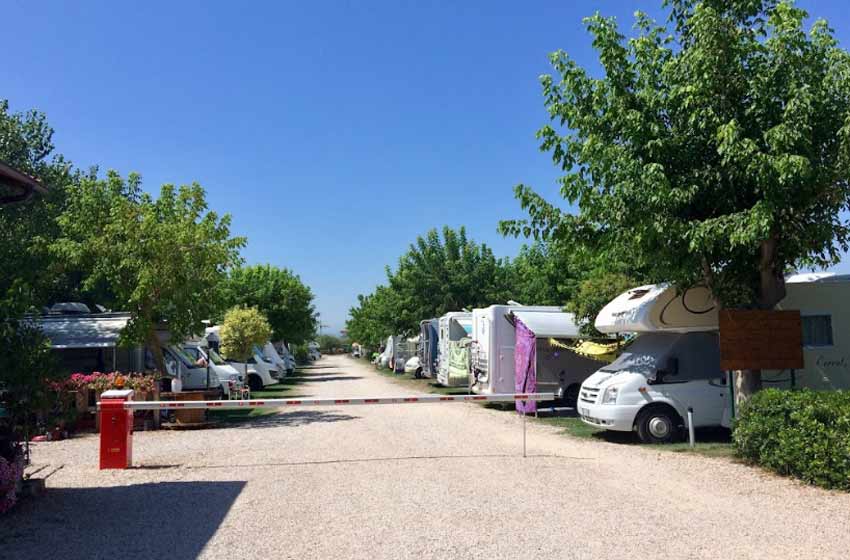 Area sosta camper gulliver- cologna spiaggia