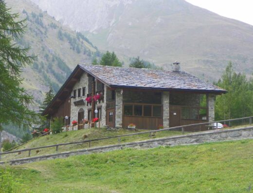 HOTEL RISTORANTE LES GRANGES