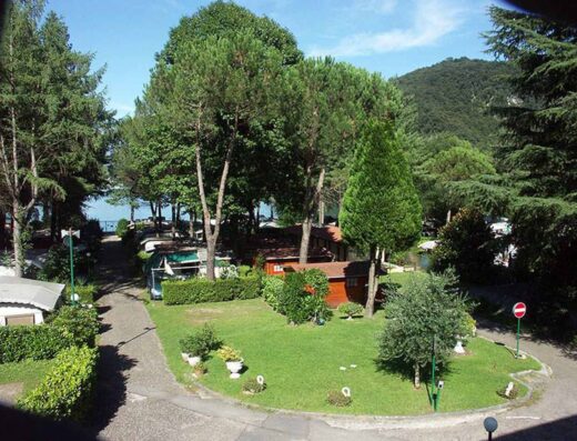 INTERNATIONAL CAMPING