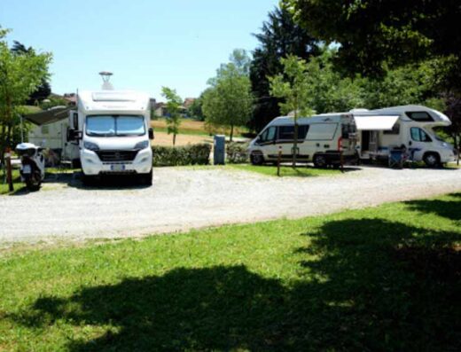 AREA SOSTA CAMPER LA MORRA