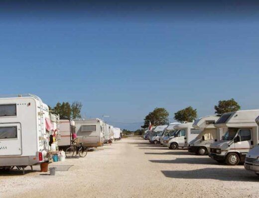 AREA SOSTA CAMPER MARINA DI PISA