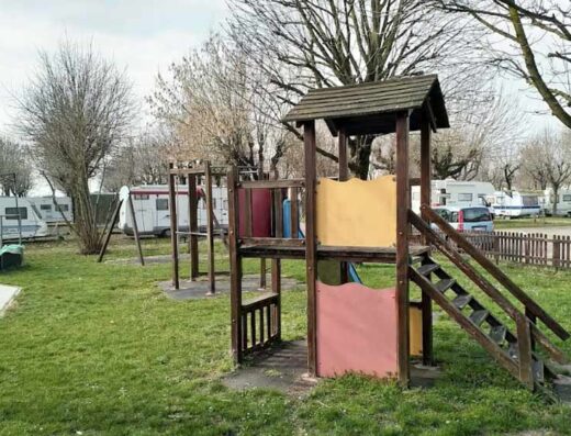 CARAVAN CAMPING CLUB