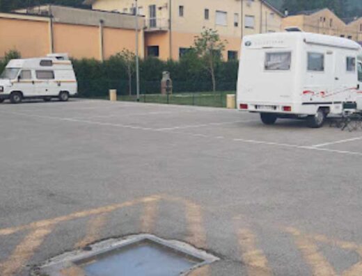 AREA SOSTA CAMPER MERCATELLO SUL METAURO