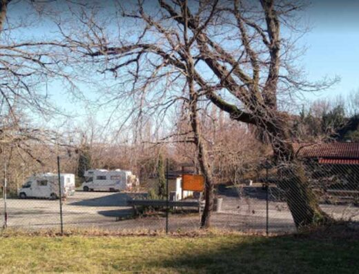 AREA CAMPER LOC NO LOC
