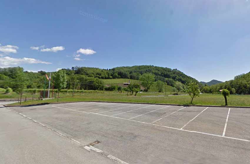 Area sosta camper miane