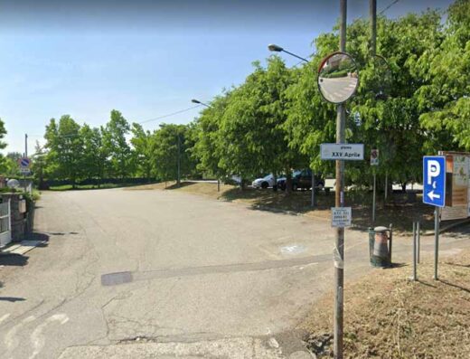 PARCHEGGIO PIAZZA XXV APRILE