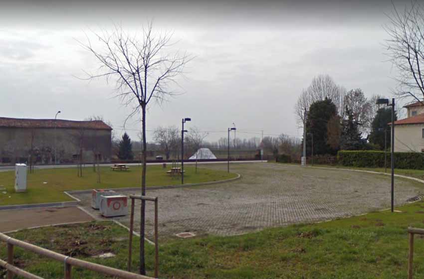Parcheggio camper con scarico