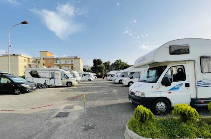 I.p.m. parcheggio sosta camper