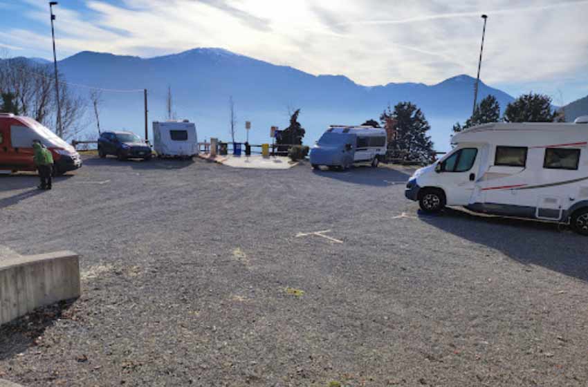 Area sosta camper - ossimo