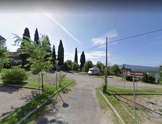AREA SOSTA CAMPER PANICALE