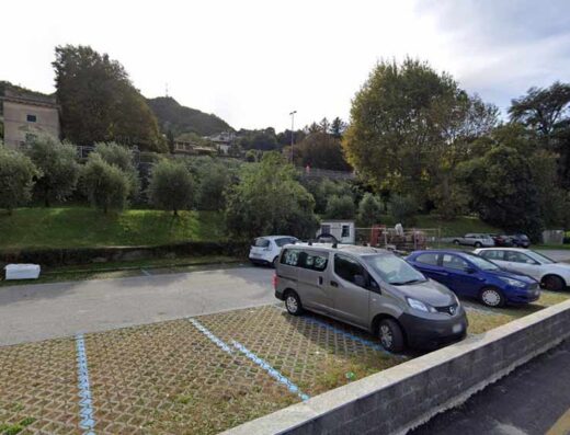 PARCHEGGIO A PAGAMENTO VIA PROVINCIALE