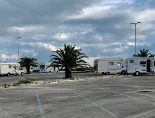 PARCHEGGIO PETACCIATO