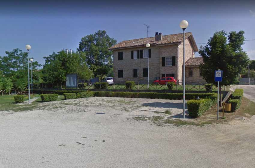 Area sosta camper petritoli
