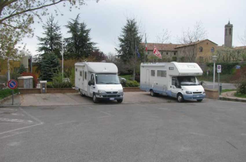 Parcheggio piancastagnaio