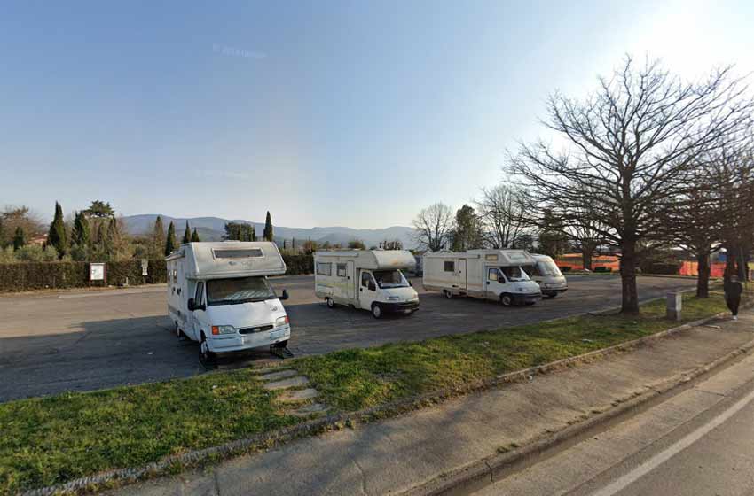 Area sosta camper - pistoia