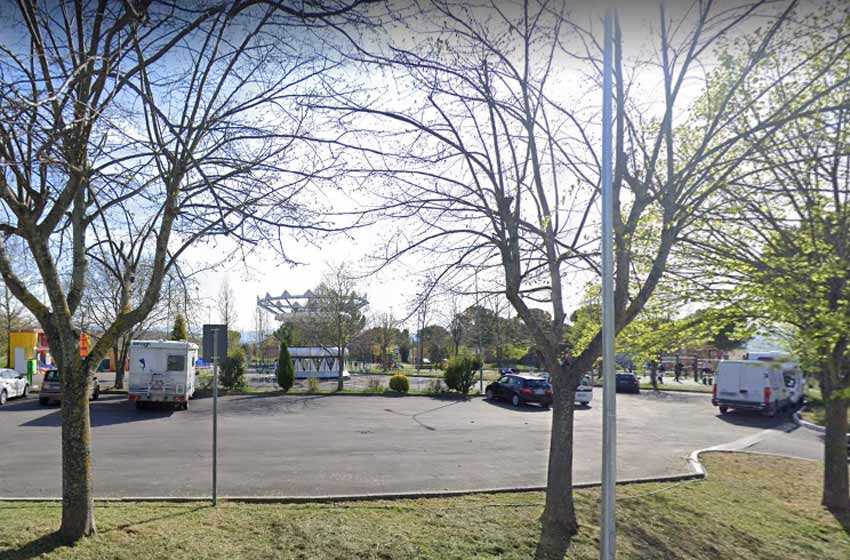 Parcheggio auto e camper pollenza