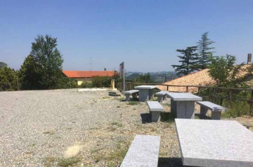Area sosta camper salabue