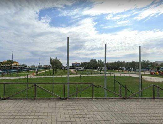 PARCHEGGIO CAMPER ATTREZZATO, AREA SOSTA E PICNIC
