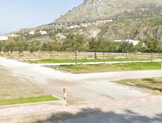 AREA SOSTA CAMPER PRAIA A MARE