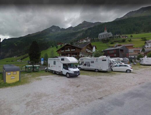 PARCHEGGIO CAMPER RIVA DI TURES