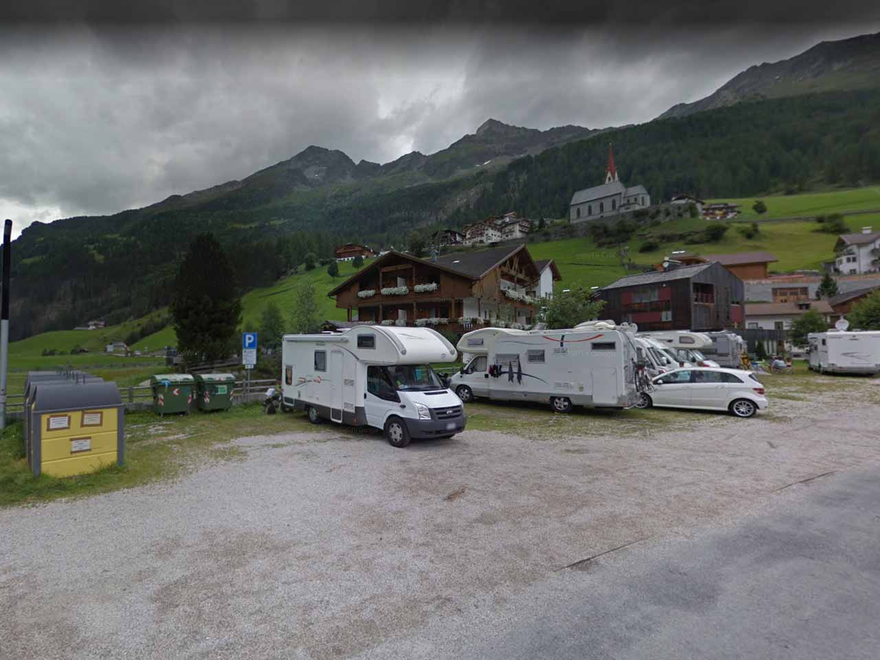 Parcheggio camper riva di tures