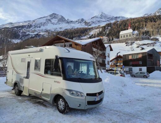 PARCHEGGIO CAMPER RIVA DI TURES