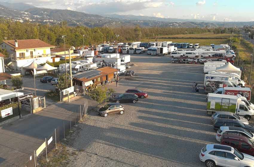 Central parking rende