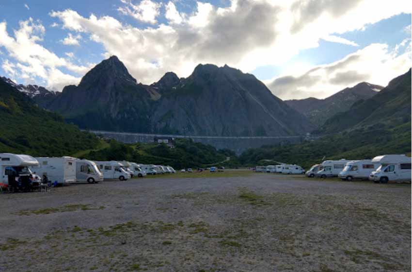 Area attrezzata lago di morasco - formazza