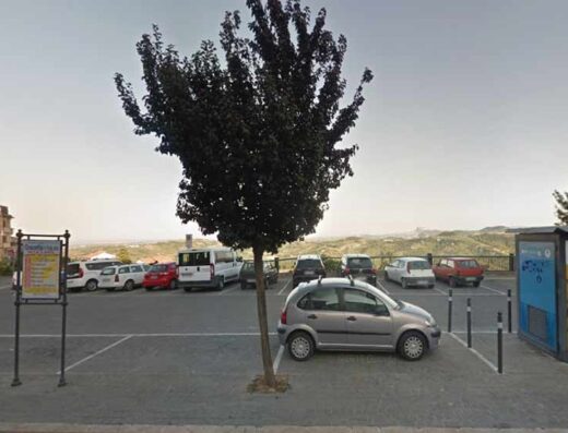PARCHEGGIO VIA MATTEOTTI RONCOFREDDO