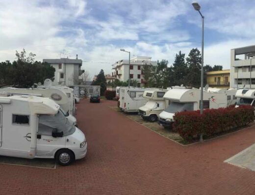 AREA SOSTA CAMPER RUVO DI PUGLIA