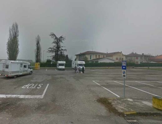 AREA SOSTA CAMPER SABBIONETA